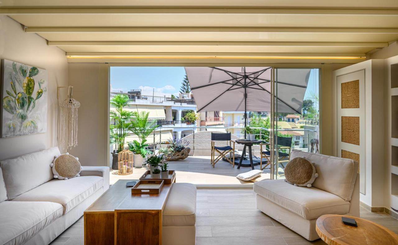 Fiorela'S Casa- A Stylish Loft Apartment In The Heart Of Preveza Exterior photo